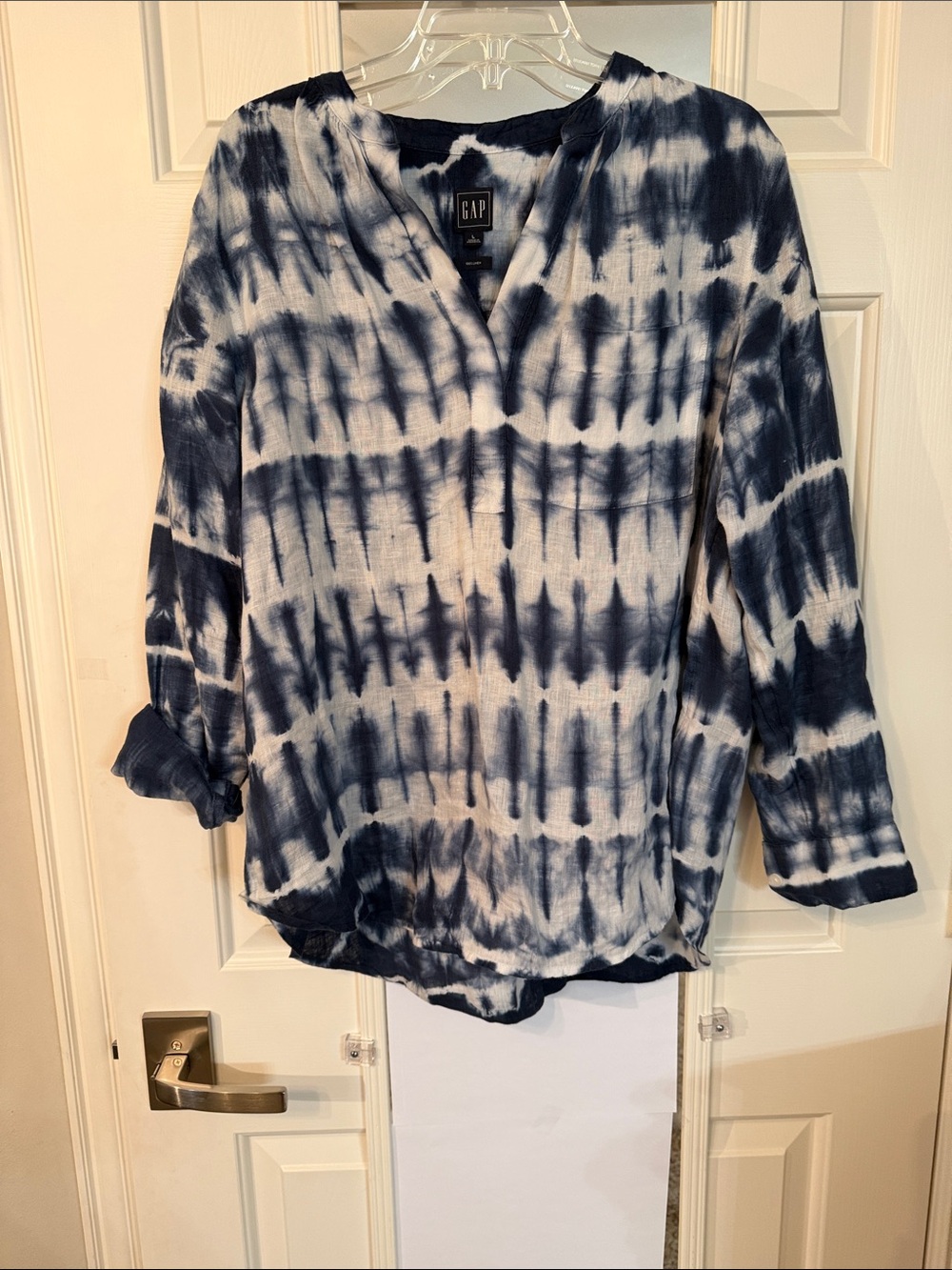 GAP Navy and White Tie-Dye Split V-Neck Tunic